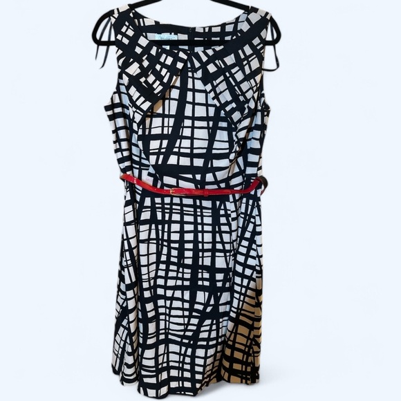 Plus Size Black and Cream Patterned Dress with Red Belt - Picture 2 of 7